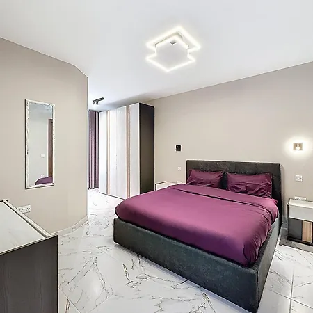 Brand New Luxury 3-bedroom In *