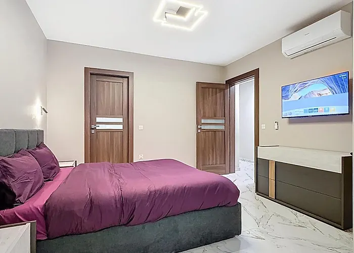 Brand New Luxury 3-bedroom In Appartement *