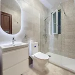 Brand New Luxury 3-bedroom In * סליאמה
