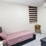 Brand New Luxury 3-bedroom In דירה סליאמה
