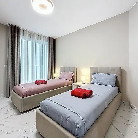 Brand New Luxury 3-bedroom In Слима