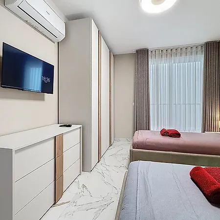 Brand New Luxury 3-bedroom In Слима