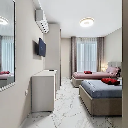 Brand New Luxury 3-bedroom In דירה