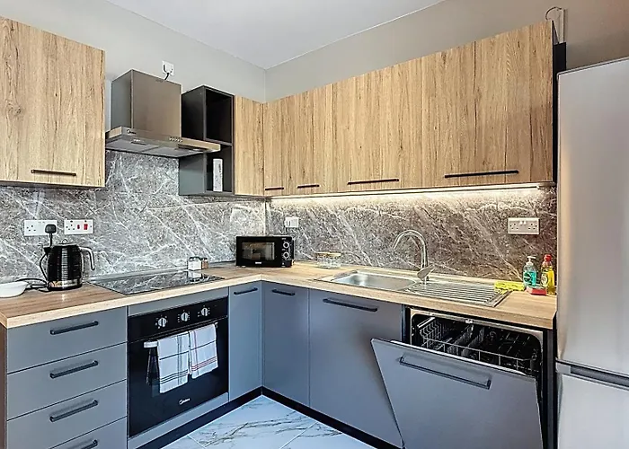 Brand New Luxury 3-bedroom In * Слима