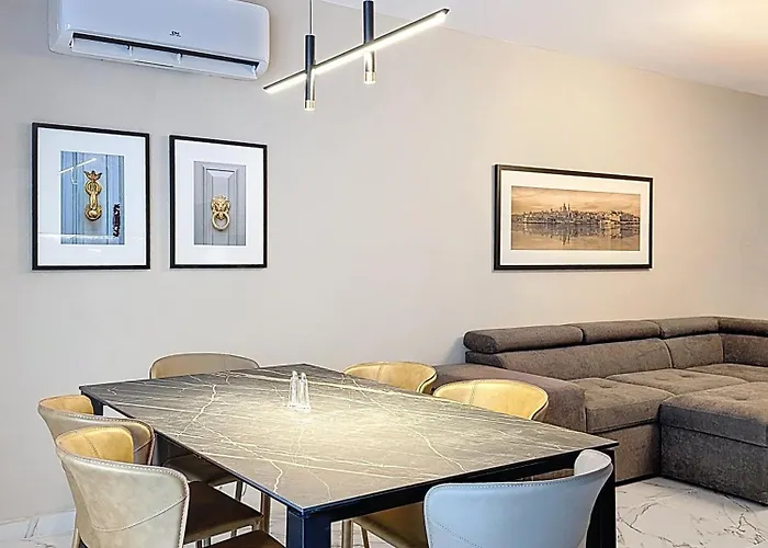 Brand New Luxury 3-bedroom In Апартаменты *