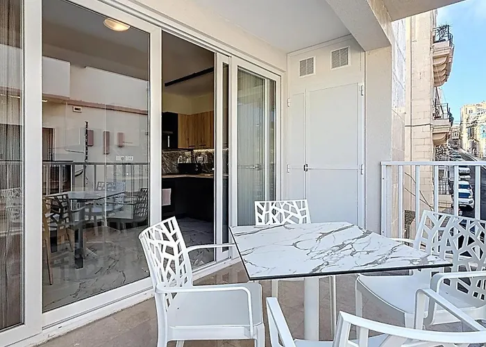 Brand New Luxury 3-bedroom In Слима