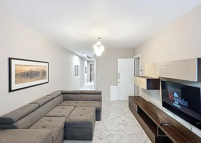 شقة Brand New Luxury 3-bedroom In