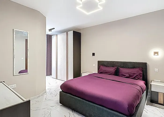 Brand New Luxury 3-bedroom In *